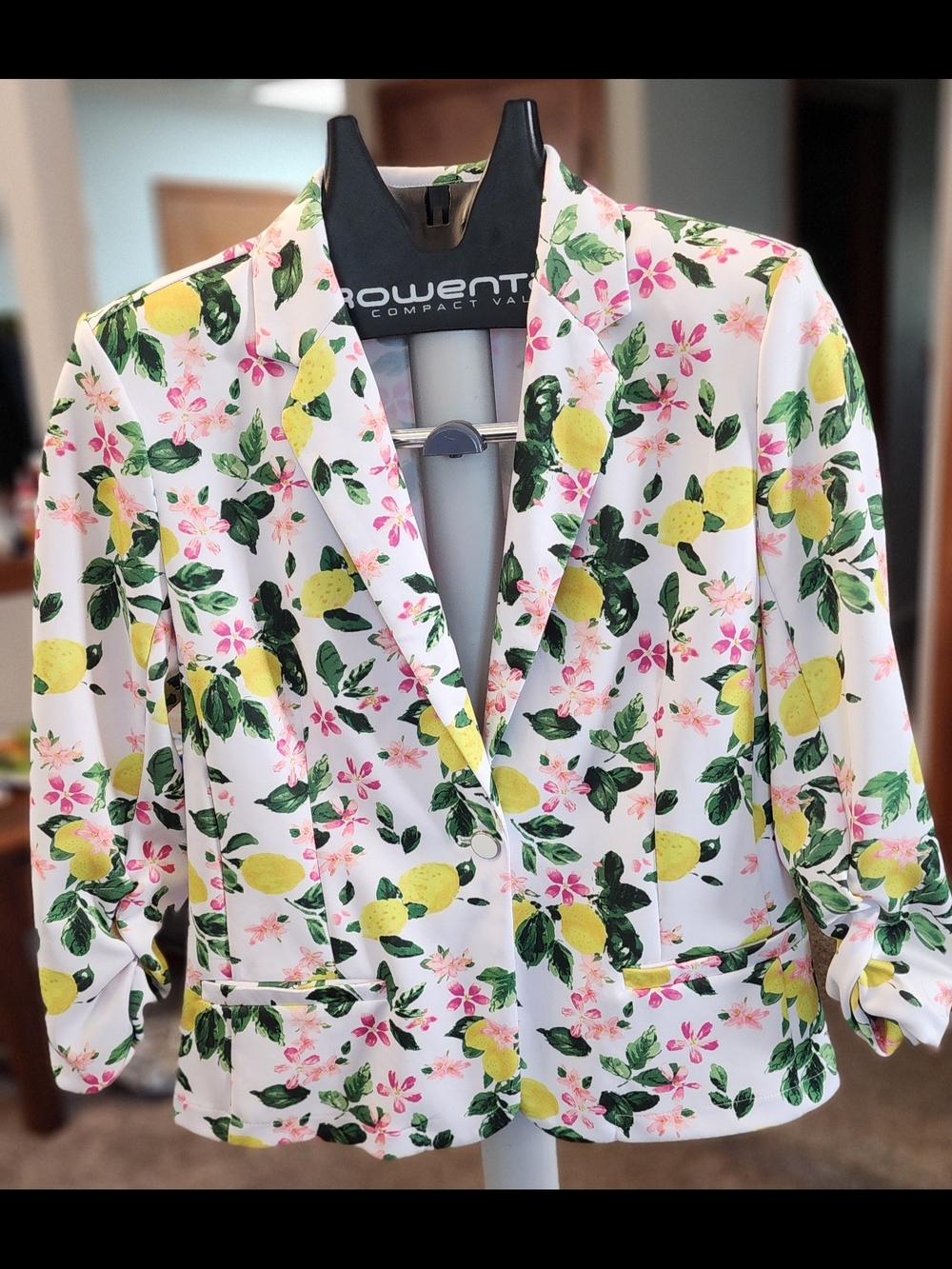 89th & Madison White Blazer with Lemon and Pink Floral Print